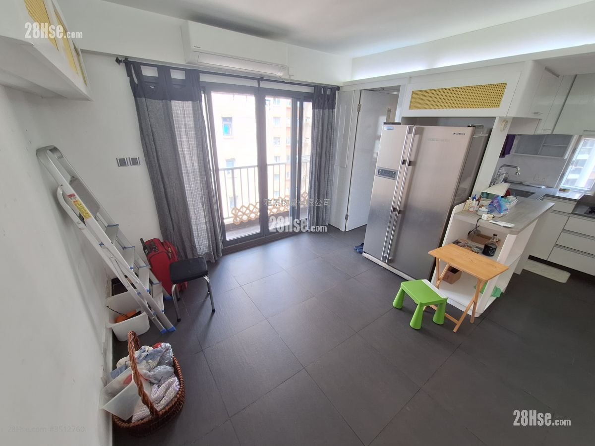 Tanner Court Sell 2 Bedrooms , 1 Bathroom 495 ft²