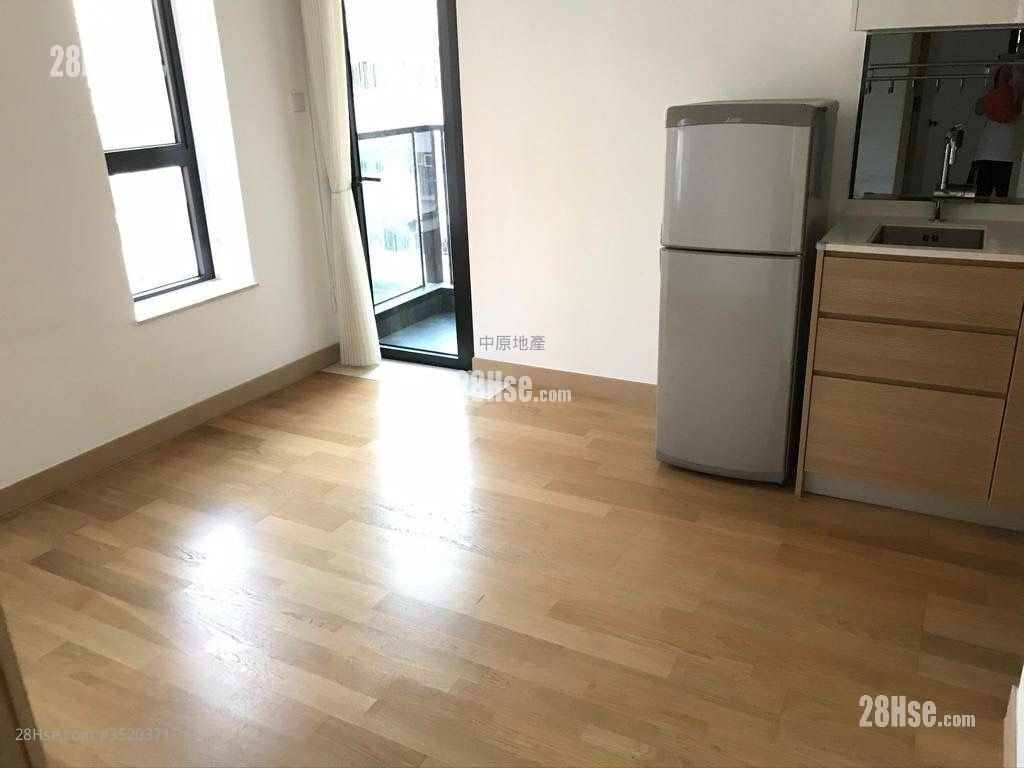 The Amused Sell 1 Bedroom 309 ft²