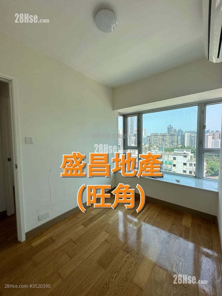 Paradise Square Rental 2 Bedrooms 454 ft²