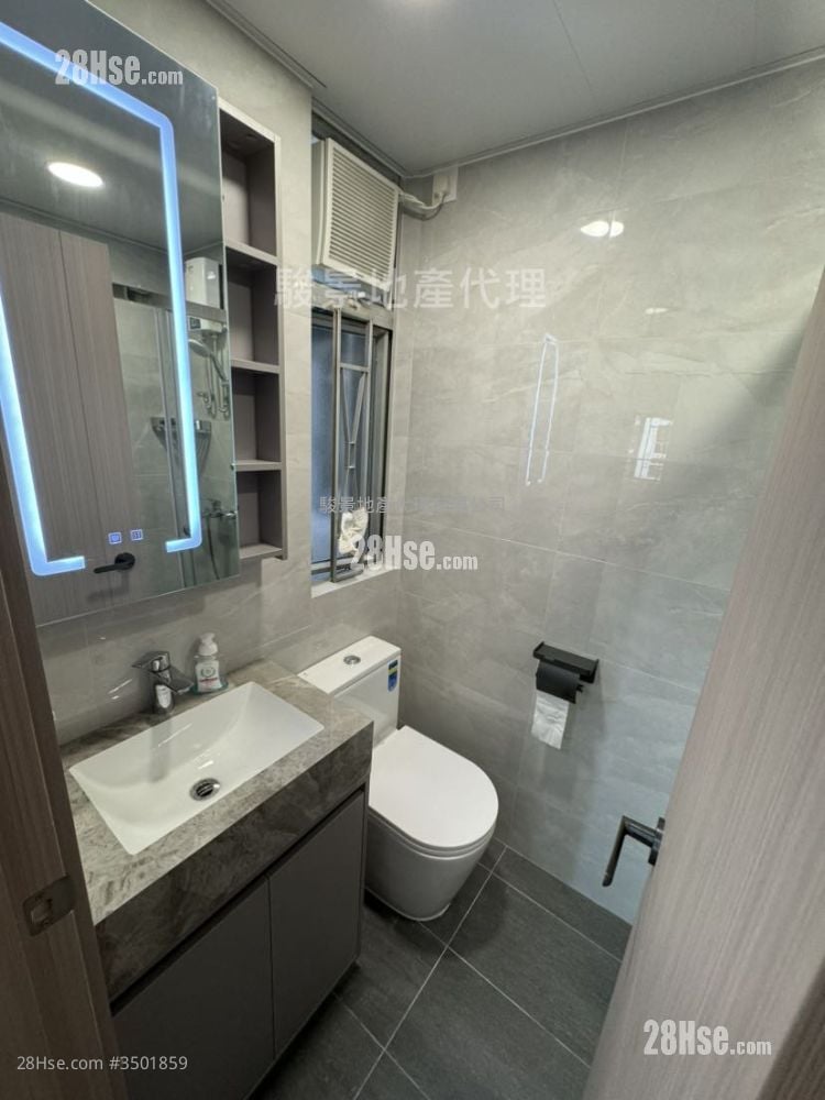 Fu Bong Mansion Rental 2 Bedrooms , 1 Bathroom 351 ft²