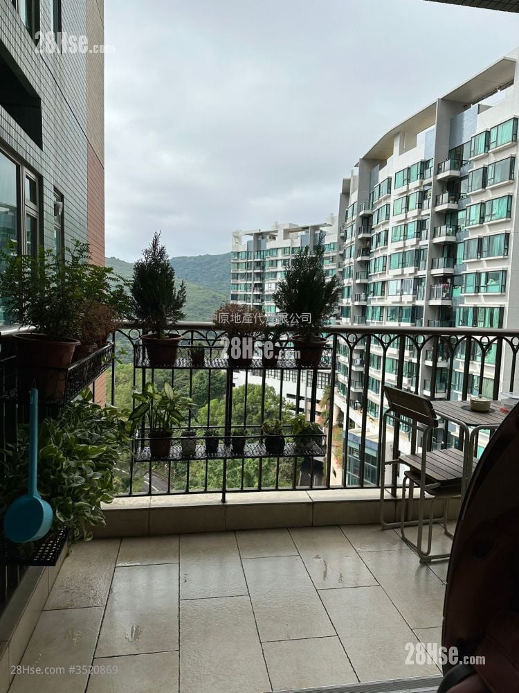 The Cairnhill Rental 3 Bedrooms , 2 Bathrooms 948 ft²