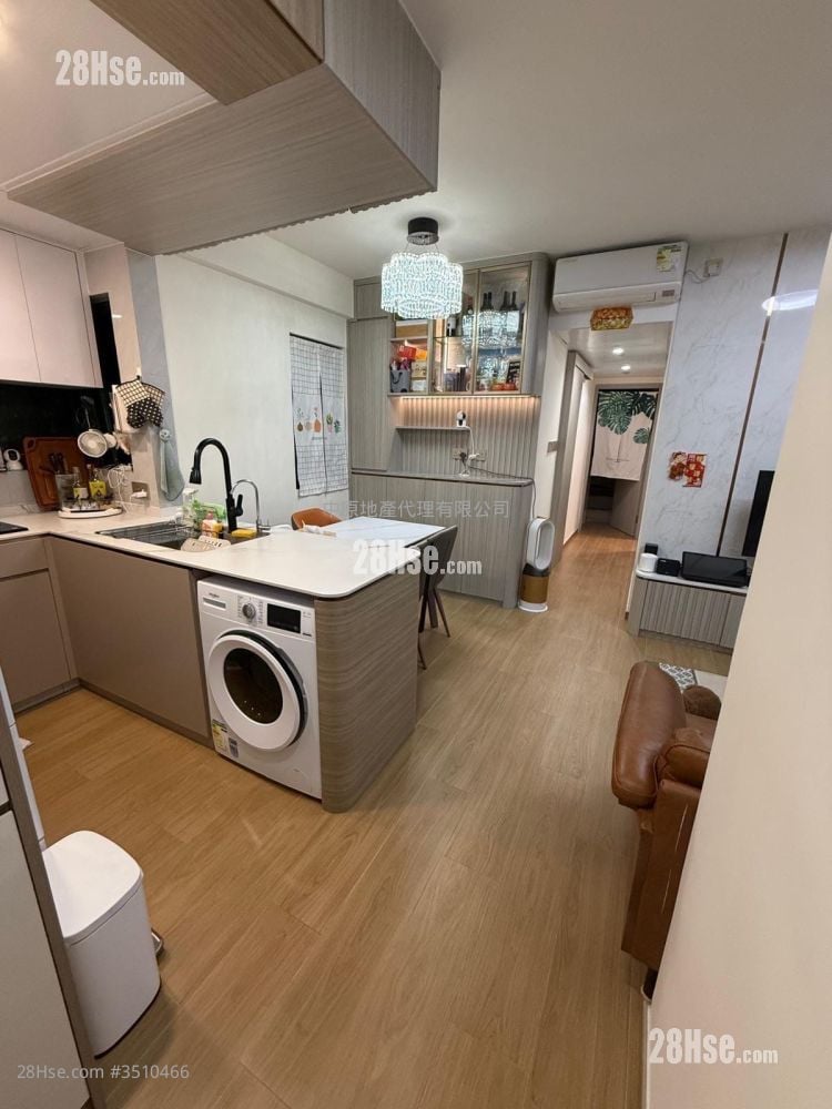 The Metro City Sell 2 Bedrooms , 2 Bathrooms 538 ft²