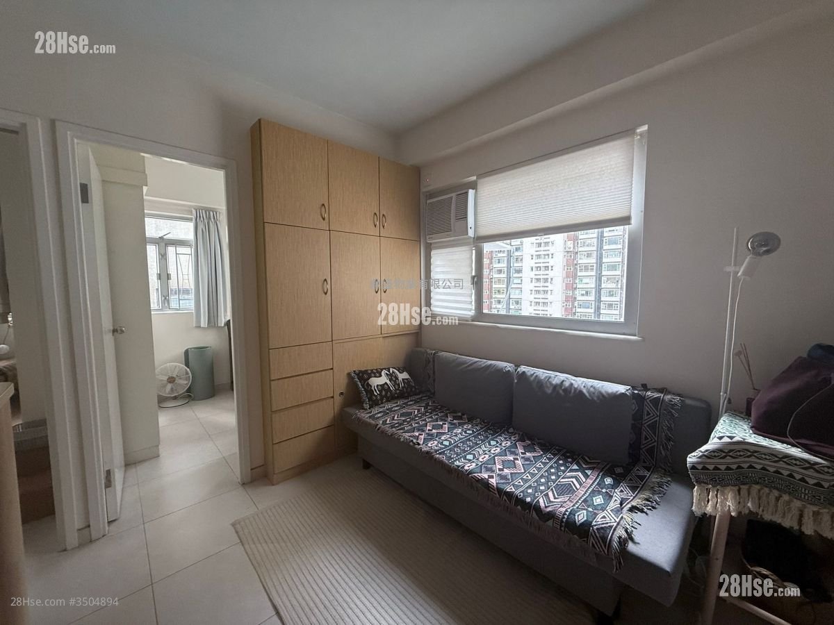Yen Po Court Rental 2 Bedrooms , 1 Bathroom 297 ft²
