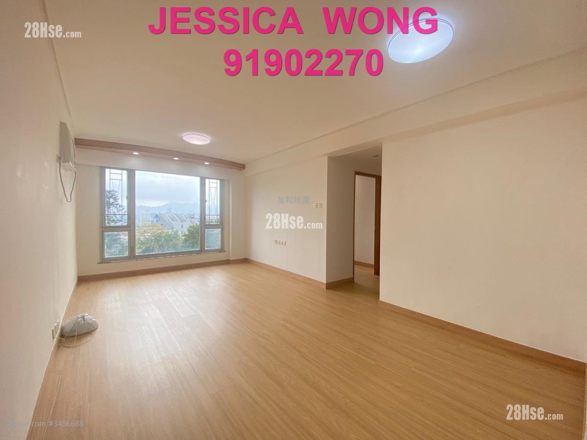 Welcome Gardens Rental 3 Bedrooms , 1 Bathroom 717 ft²