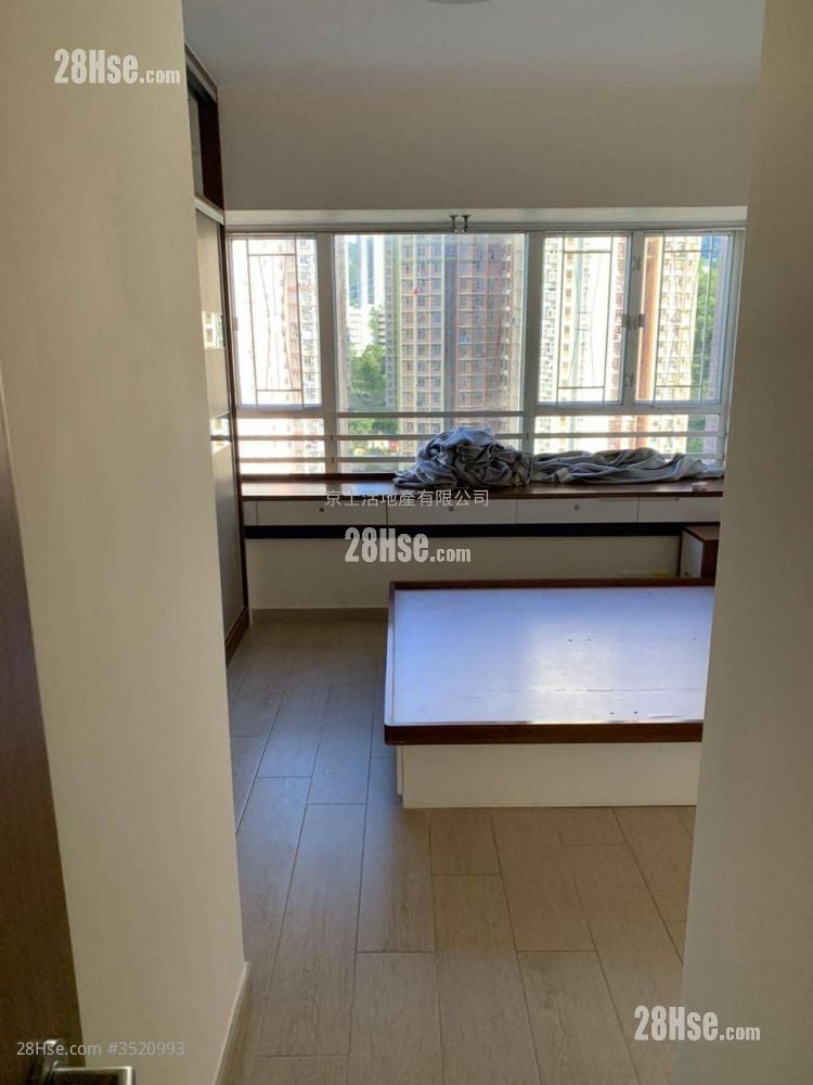 Granville Garden Sell 4 Bedrooms , 2 Bathrooms 872 ft²