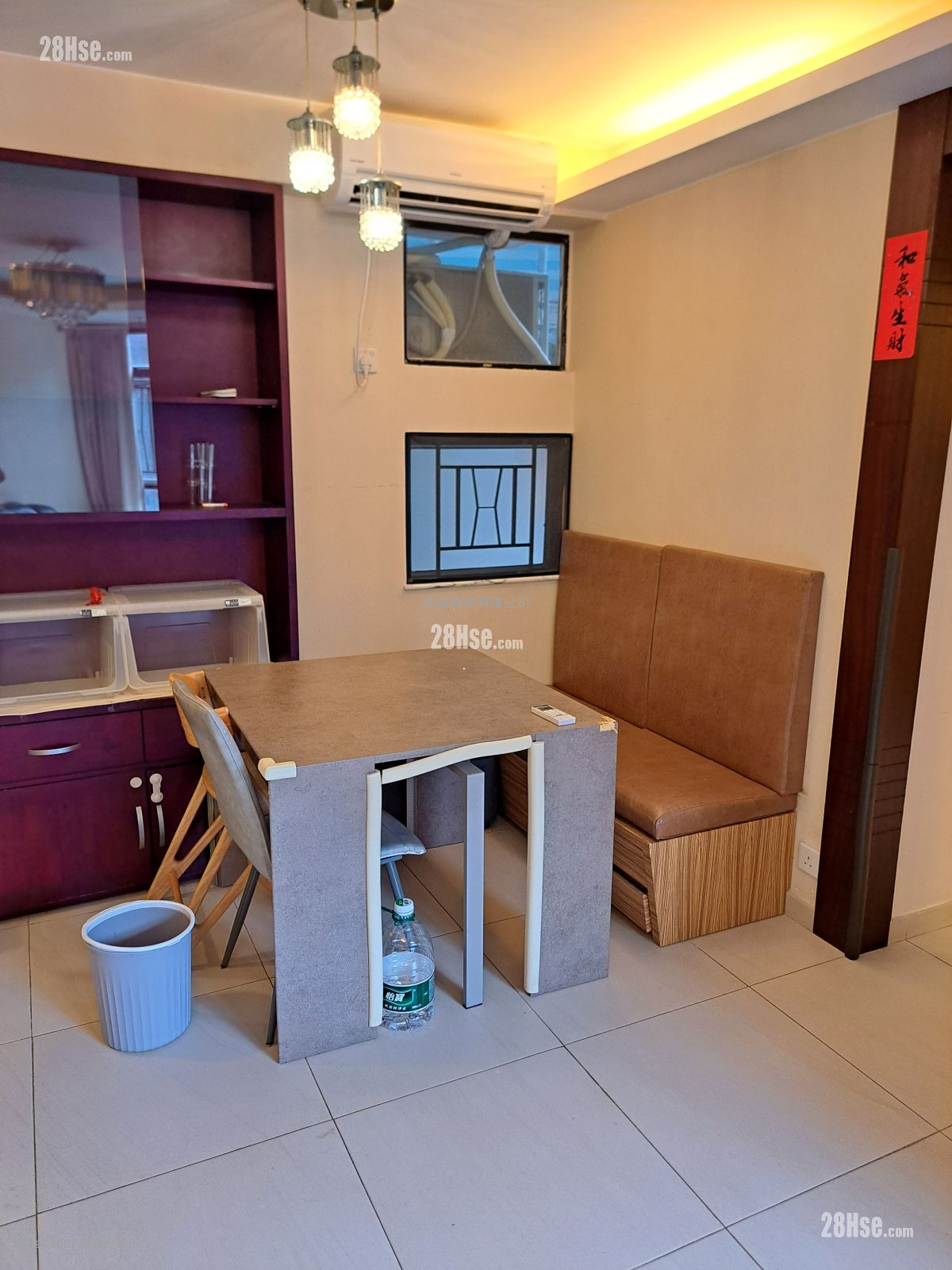 Kornhill Rental 2 Bedrooms , 1 Bathroom 596 ft²