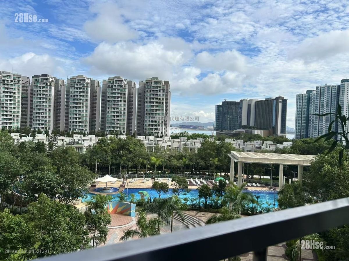 Coastal Skyline Sell 3 Bedrooms , 2 Bathrooms 792 ft²