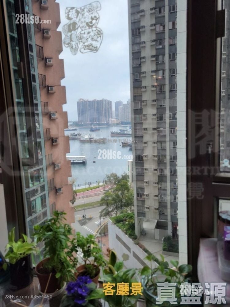 Serenade Cove Rental 3 Bedrooms , 1 Bathroom 570 ft²