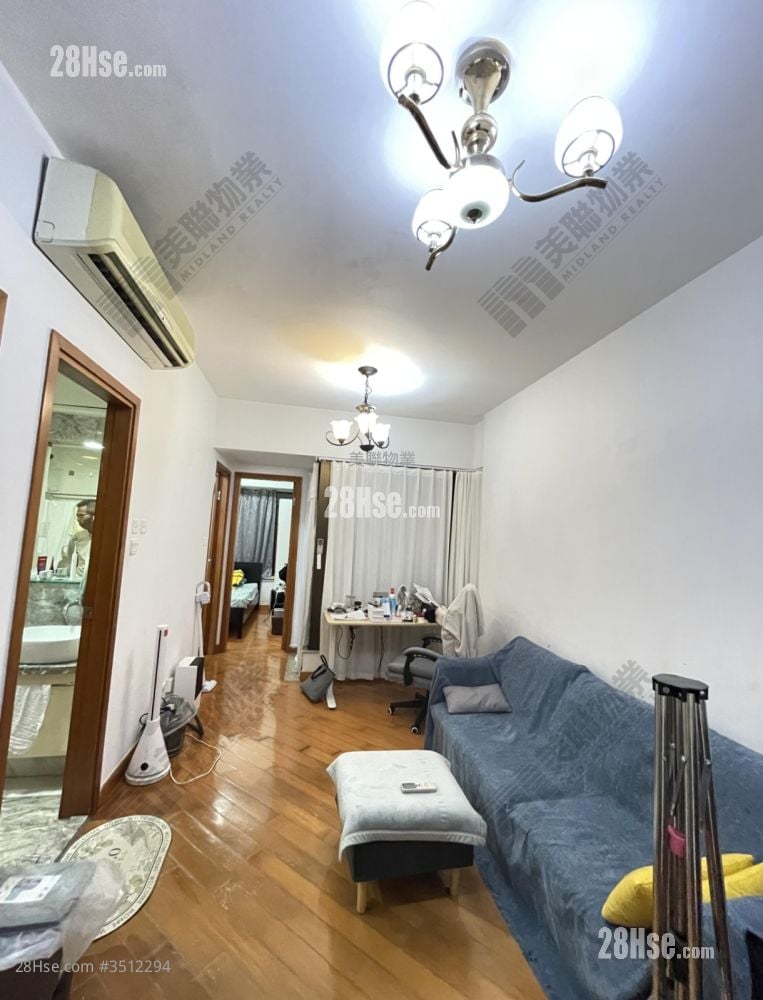 Noble Hill Rental 512 ft²