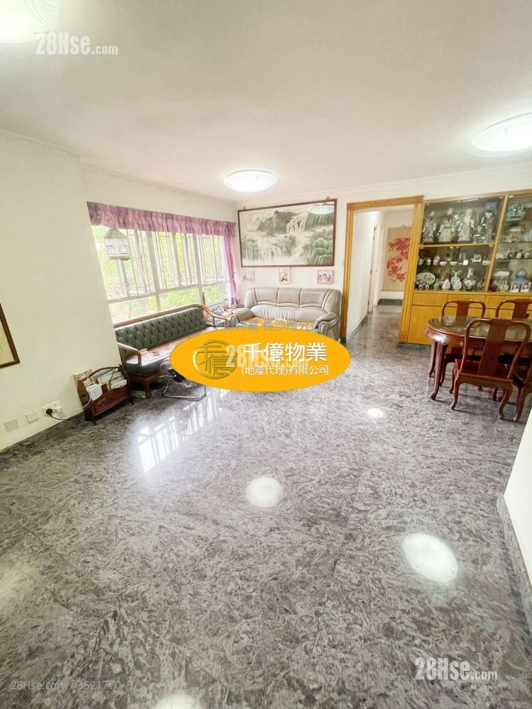 Cronin Garden Sell 3 Bedrooms , 2 Bathrooms 827 ft²