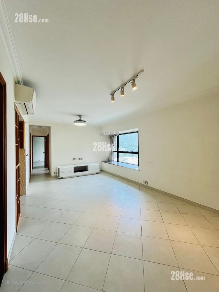 Aegean Coast Rental 4 Bedrooms , 2 Bathrooms 742 ft²