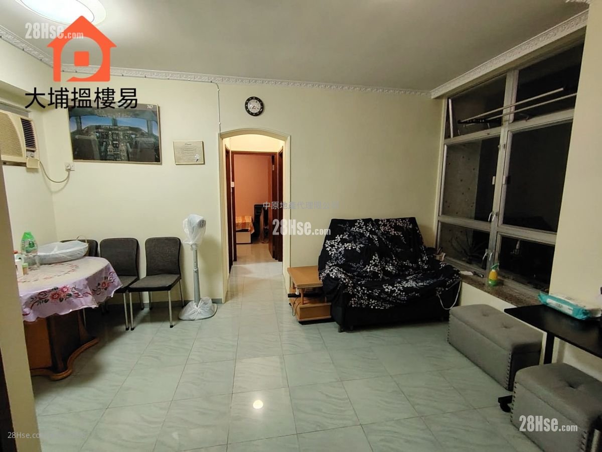 Uptown Plaza Sell 2 Bedrooms , 1 Bathroom 465 ft²