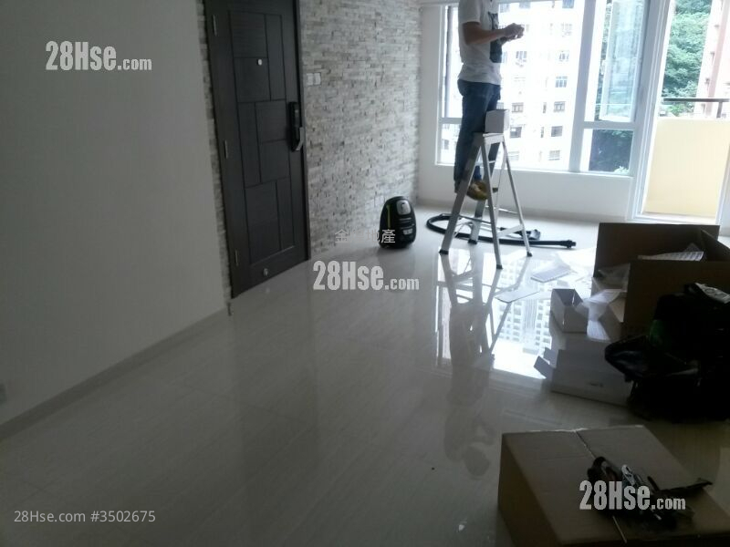 Friendship Court Rental 3 Bedrooms 782 ft²