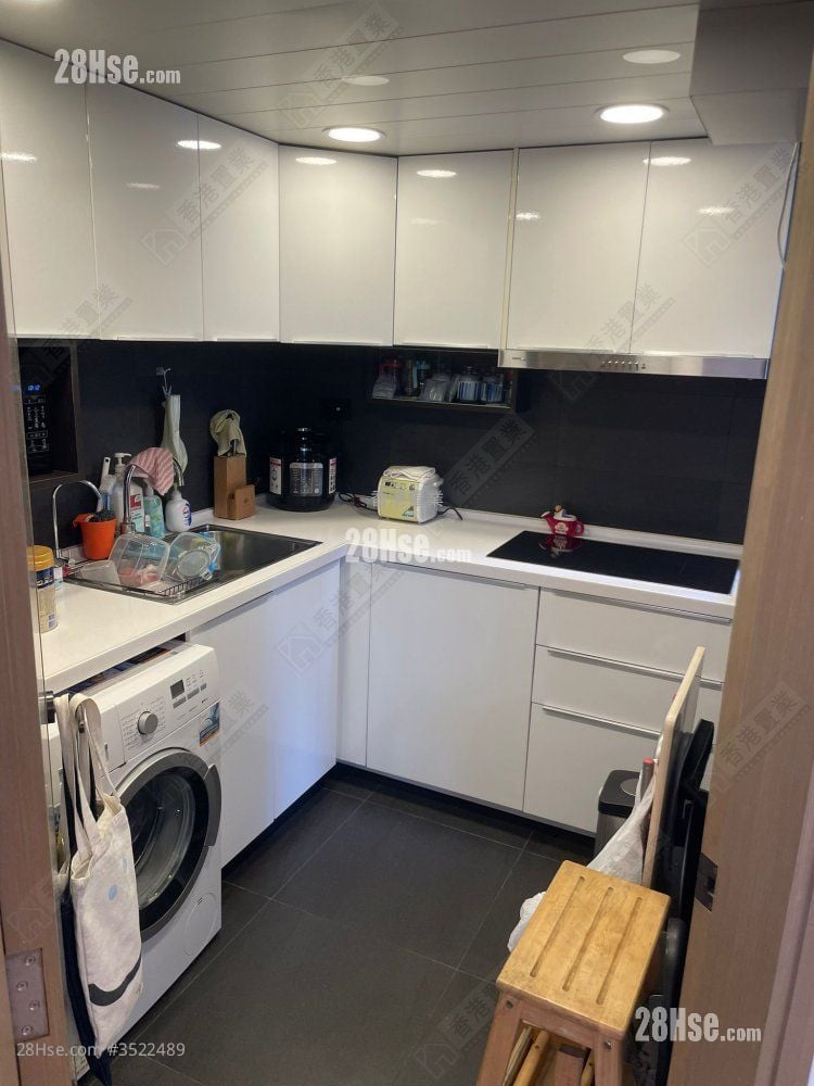 Illumination Terrace Sell 3 Bedrooms , 2 Bathrooms 800 ft²