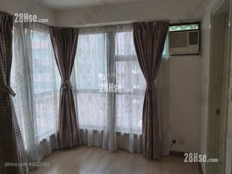 Brilliaant Court Sell 1 Bedroom 220 ft²