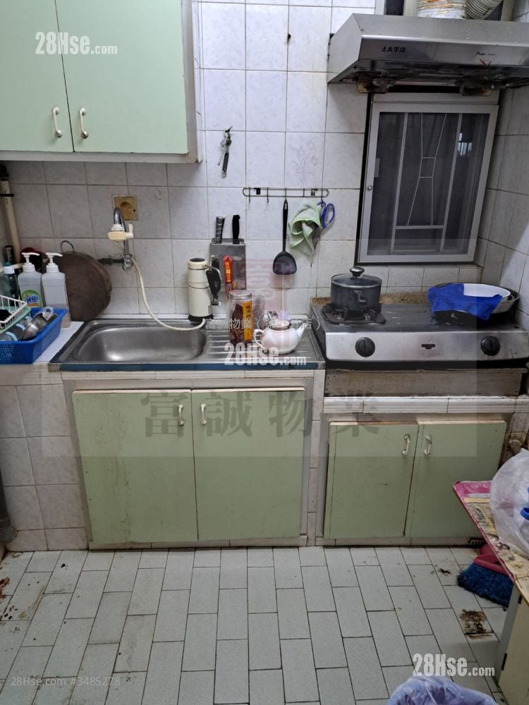Yau Tong Centre Sell 404 ft²