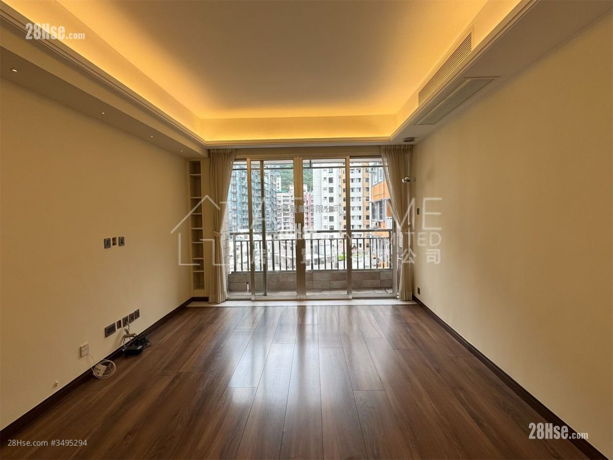 Rhine Court Rental 3 Bedrooms , 2 Bathrooms 1,073 ft²