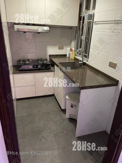 Tuen Mun Town Plaza Sell 2 Bedrooms , 1 Bathroom 325 ft²