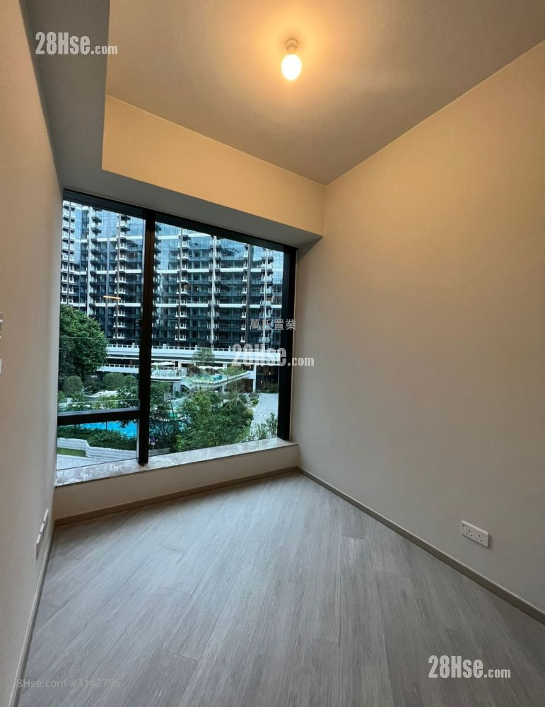 The Royale Rental 1 Bedroom , 1 Bathroom 310 ft²