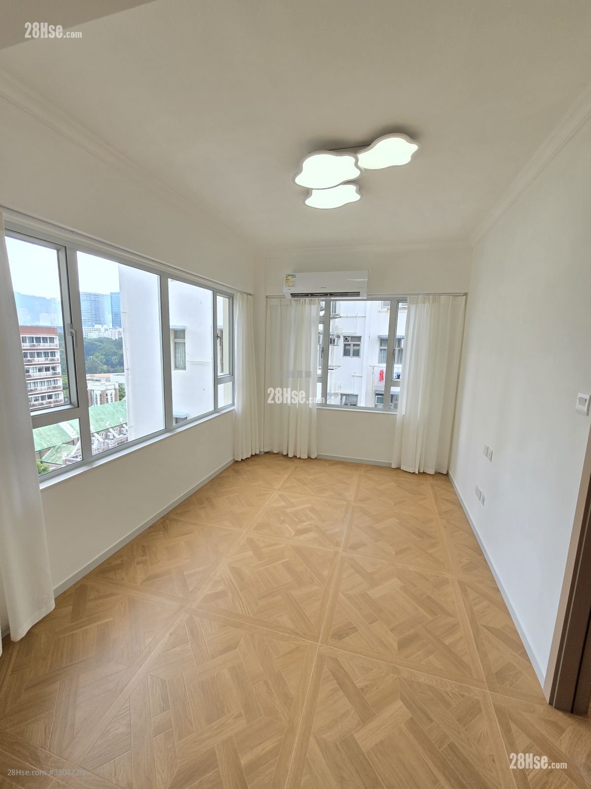 Wong Tat Wing Court Rental 2 Bedrooms , 1 Bathroom 670 ft²