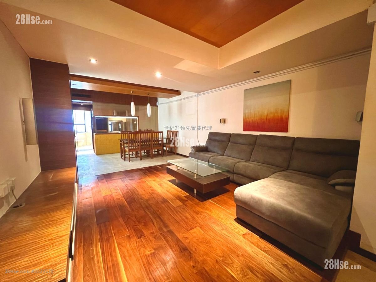 Champagne Court Sell 2 Bedrooms , 2 Bathrooms 1,026 ft²