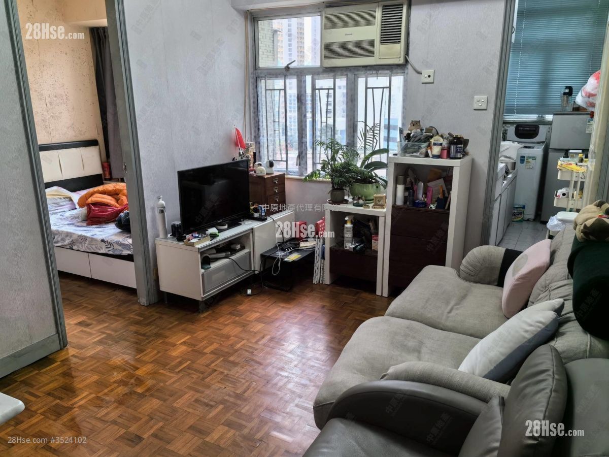 Win Tack Building Sell 2 Bedrooms , 1 Bathroom 328 ft²