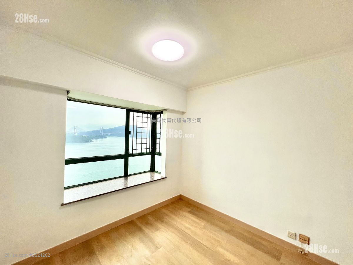 Sea Crest Villa Sell 3 Bedrooms , 2 Bathrooms 614 ft²