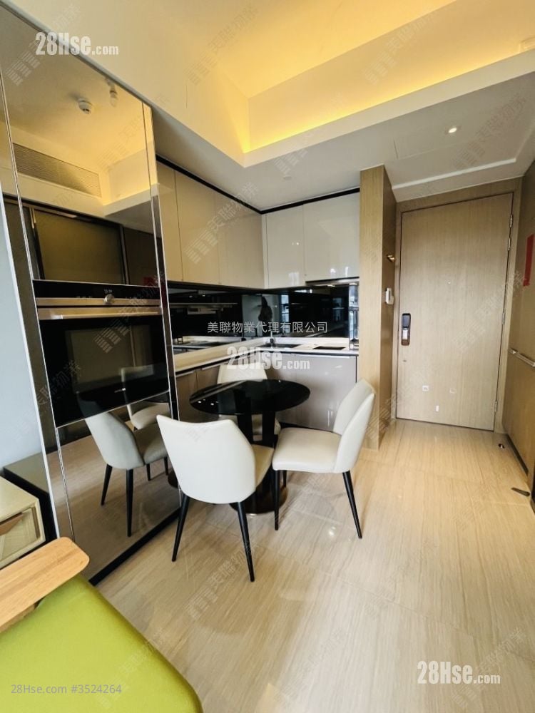 Cullinan West Rental 1 Bedroom , 1 Bathroom 359 ft²