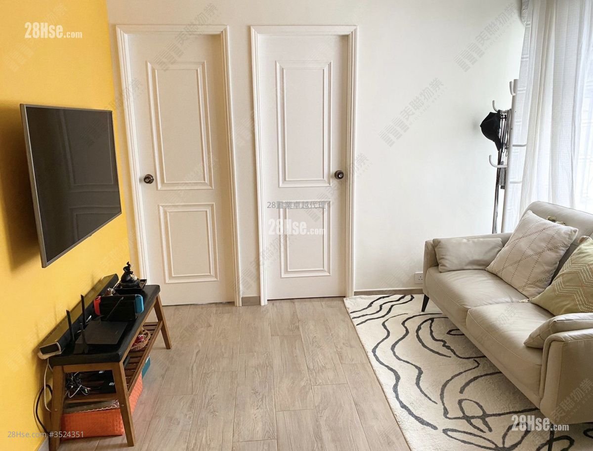 Tuen Mun Town Plaza Rental 318 ft²