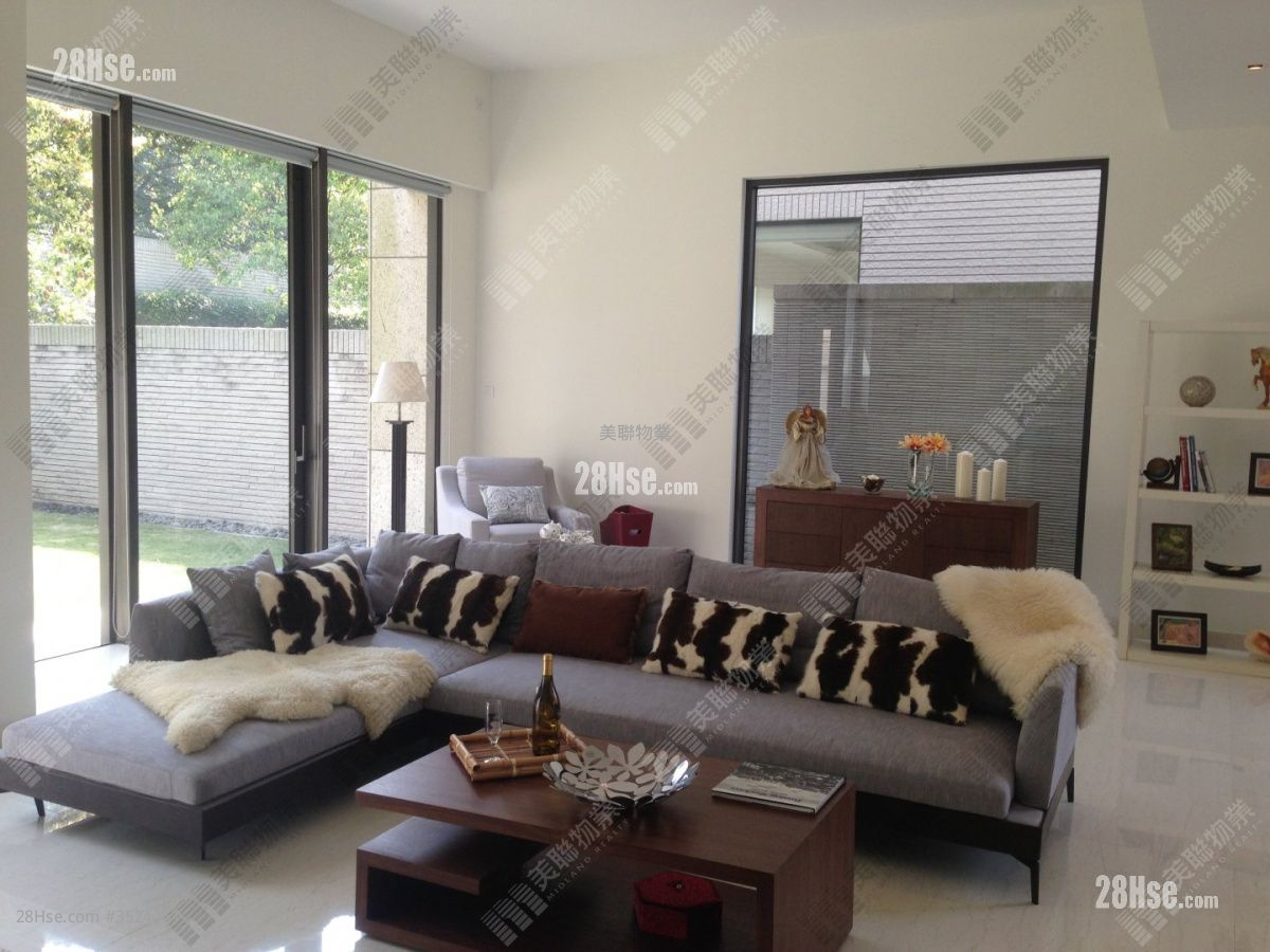 Valais Rental 4 Bedrooms , 5+ Bathrooms 2,425 ft²