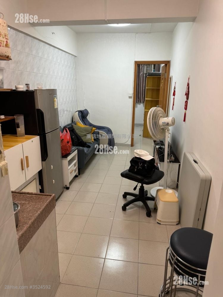 Lee Fung Building Rental 1 Bedroom 250 ft²