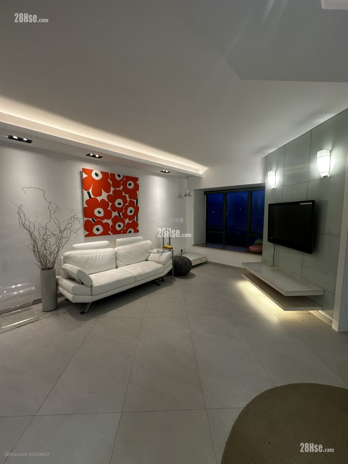 Island Harbourview Rental 3 Bedrooms , 2 Bathrooms 700 ft²