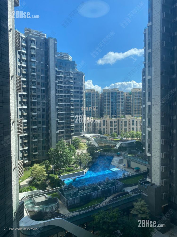 Solaria Sell 3 Bedrooms , 3 Bathrooms 832 ft²