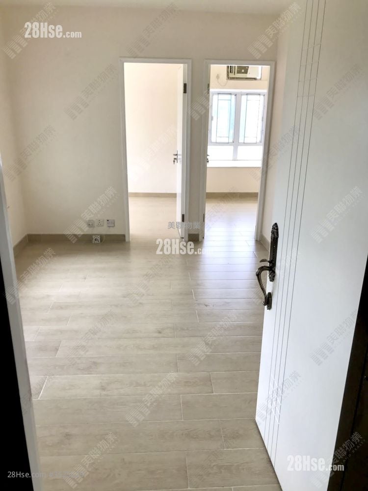 Hong Lai Garden Sell 2 Bedrooms 362 ft²