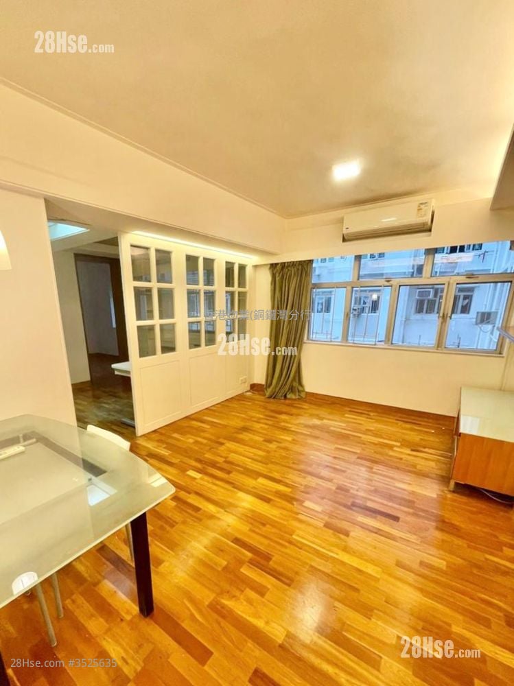 Paterson Building Rental 3 Bedrooms , 2 Bathrooms 753 ft²