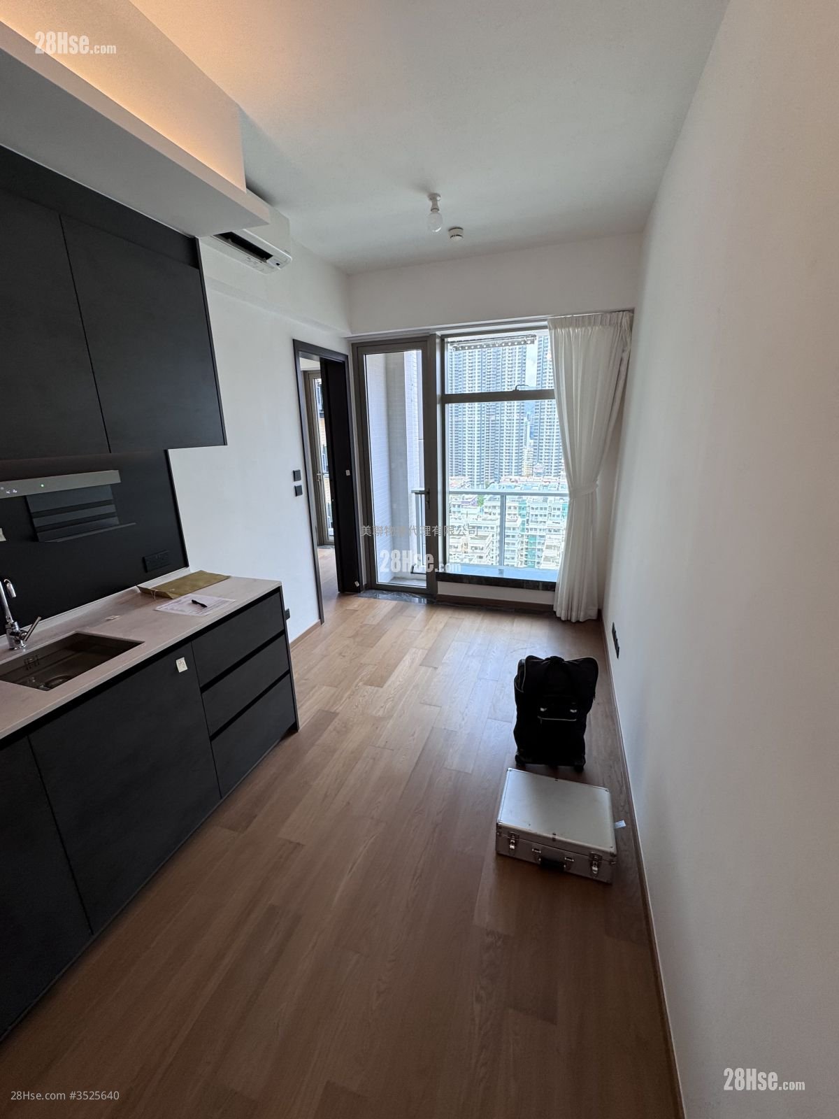 Sablier Rental 340 ft²