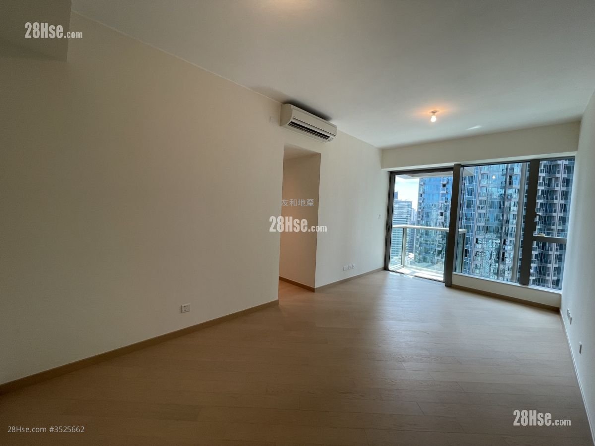 Grand Central Rental 3 Bedrooms , 2 Bathrooms 758 ft²