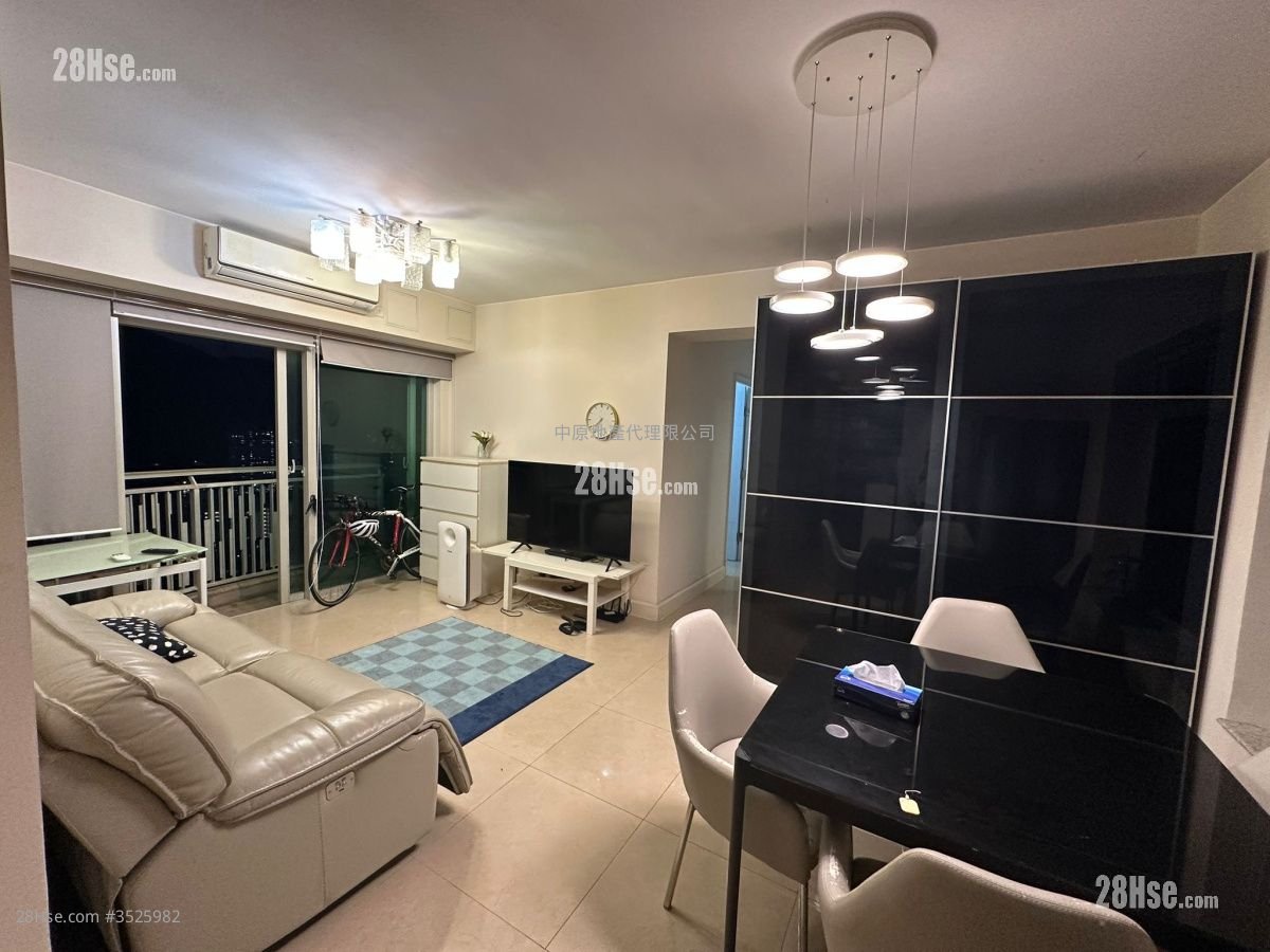 Festival City Rental 4 Bedrooms , 3 Bathrooms 959 ft²