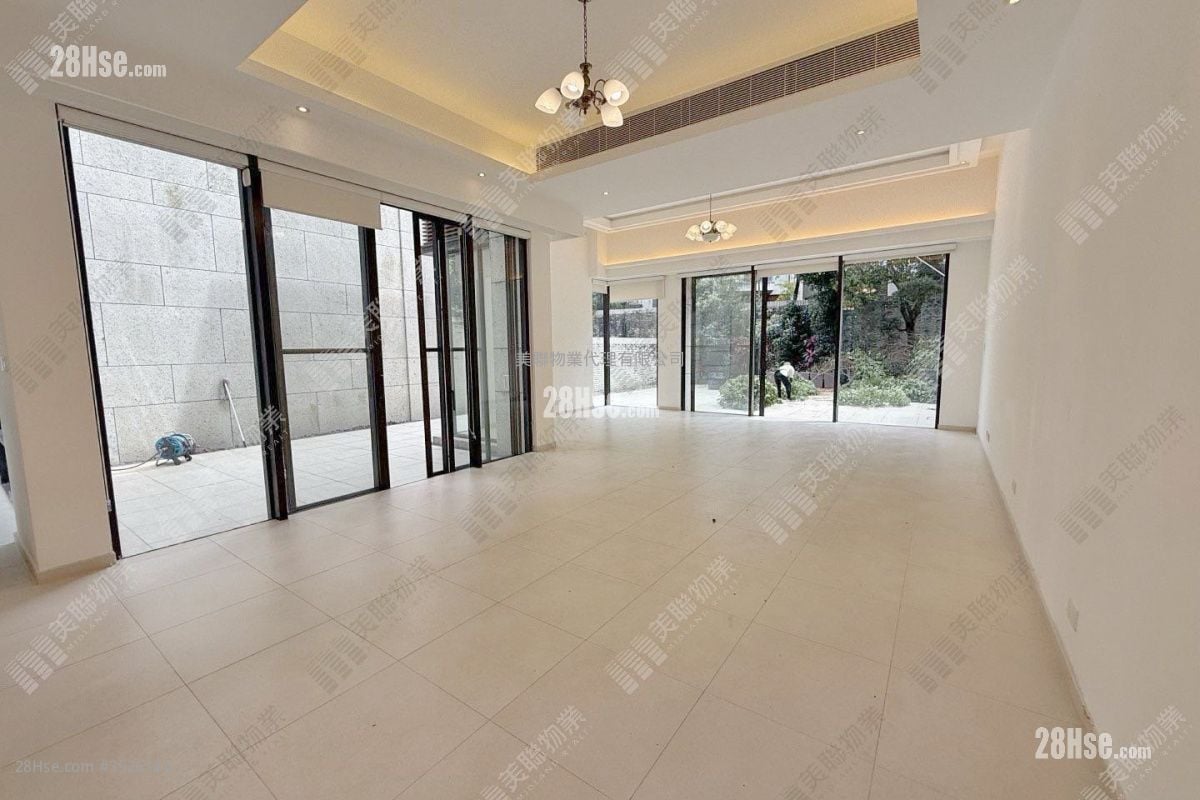 Valais Rental 3 Bedrooms , 5+ Bathrooms 2,792 ft²