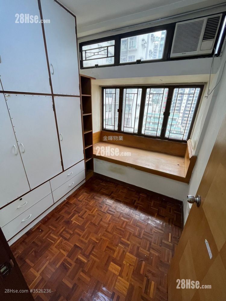 Western Garden Rental 2 Bedrooms , 1 Bathroom 362 ft²