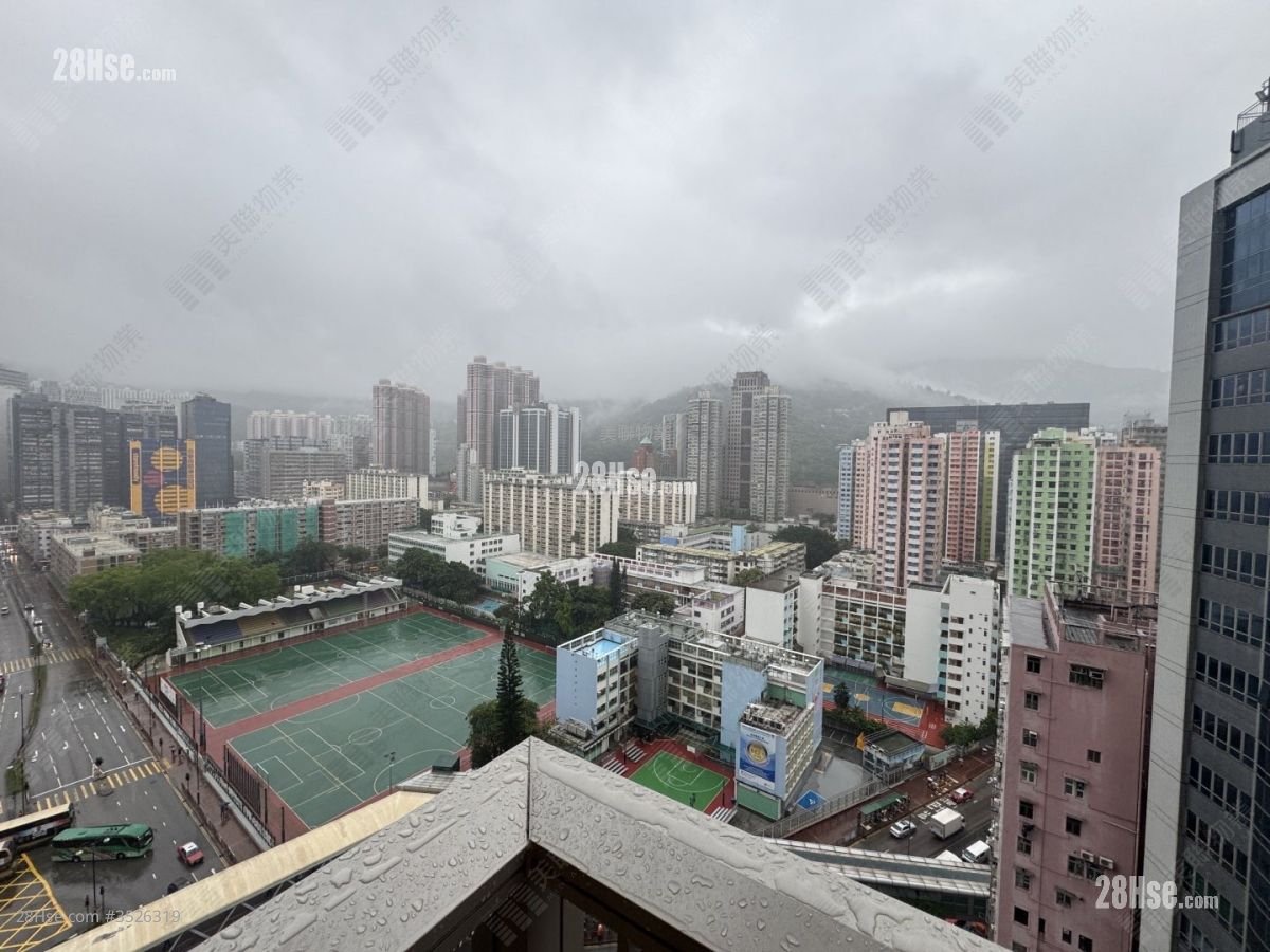 万景峯 售盘 3 房 , 2 浴室 666 平方尺