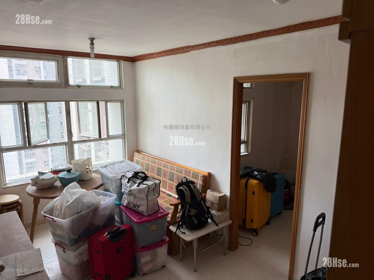 King Ming Court Sell 2 Bedrooms , 1 Bathroom 401 ft²