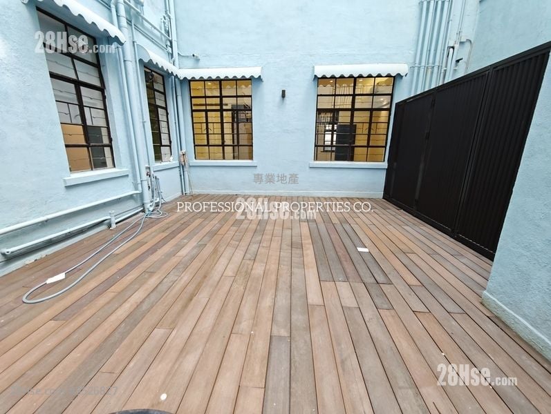 17 Yuk Sau Street Rental 2 Bedrooms , 1 Bathroom 1,552 ft²