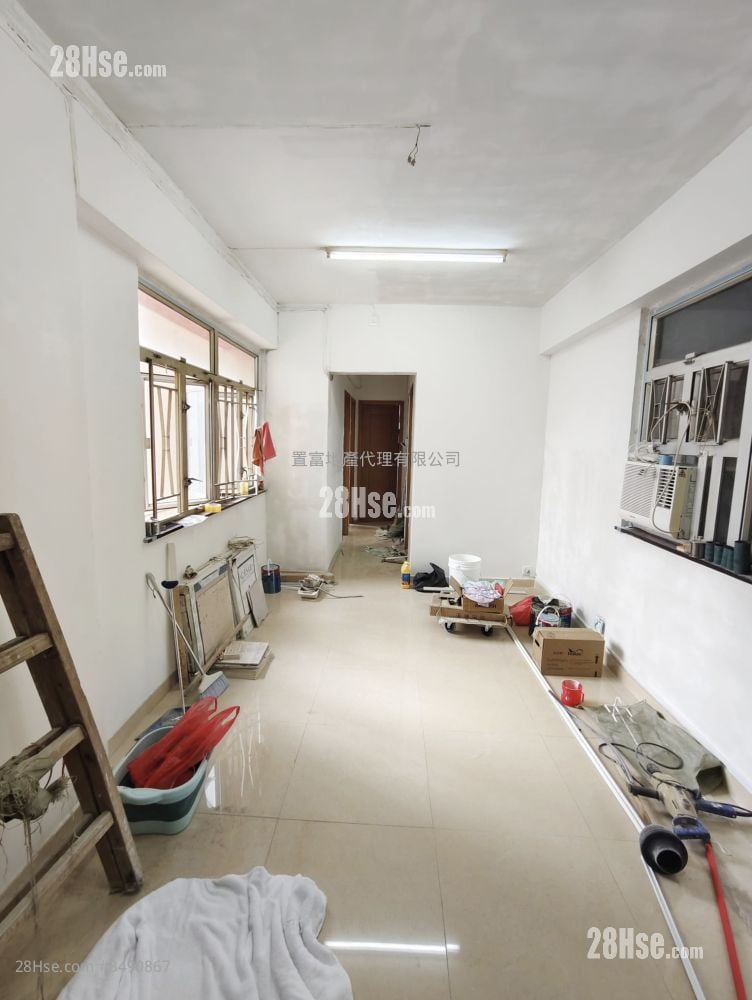 Win Fong Heights Rental 3 Bedrooms , 1 Bathroom 450 ft²