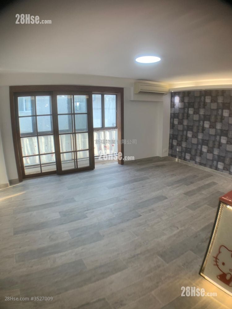 Chuen Yiu Terrace Sell 2 Bedrooms , 2 Bathrooms 700 ft²