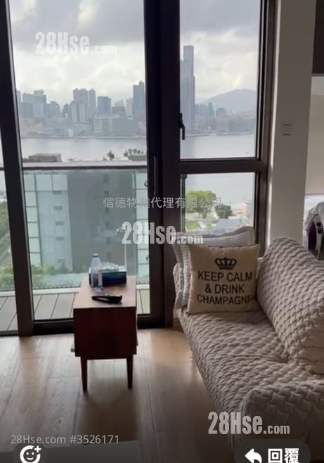 The Gloucester Rental Studio , 1 Bathroom 342 ft²