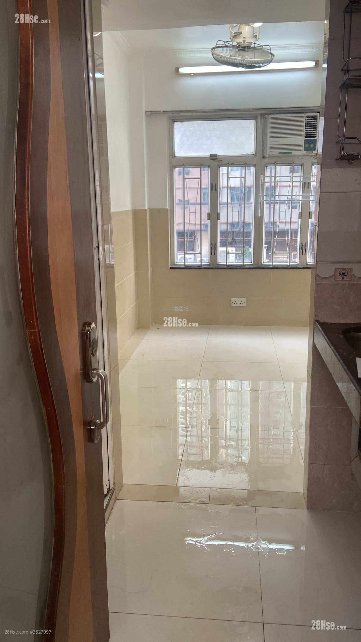 Wing Shun Building Rental 1 Bathroom 160 ft²