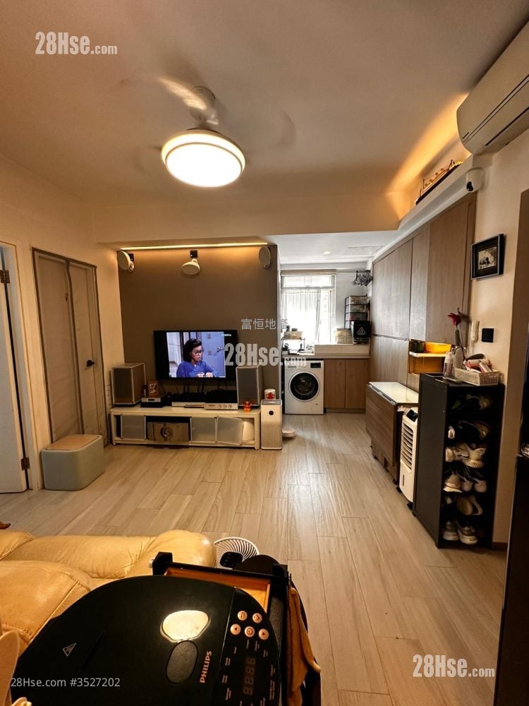 Wei King Building Rental 2 Bedrooms , 1 Bathroom 340 ft²