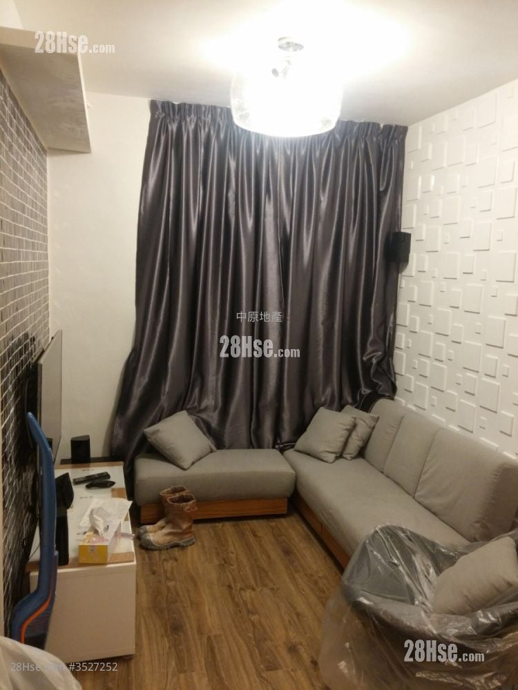 Tai Hing Gardens Sell 2 Bedrooms 394 ft²