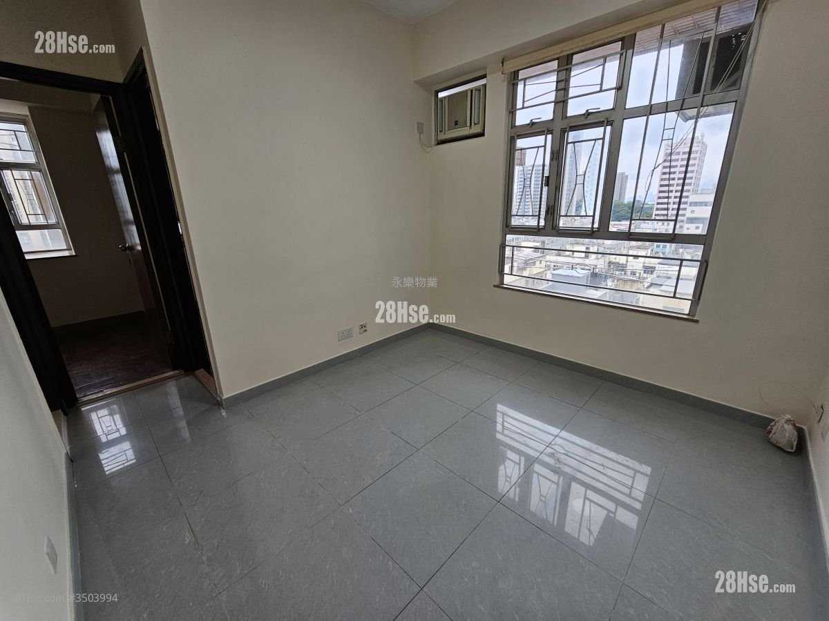 88 Plaza Sell 302 ft²